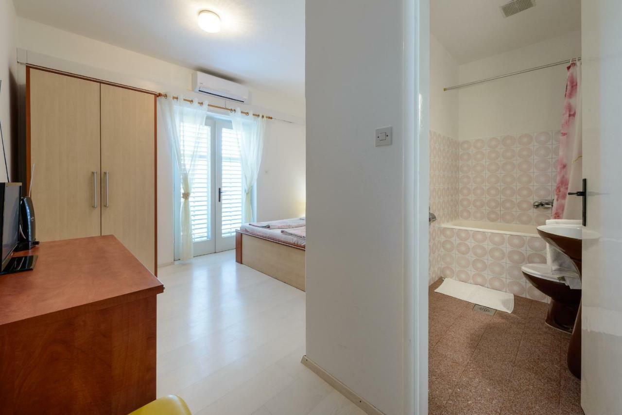 Bellevue 2 Guest house *